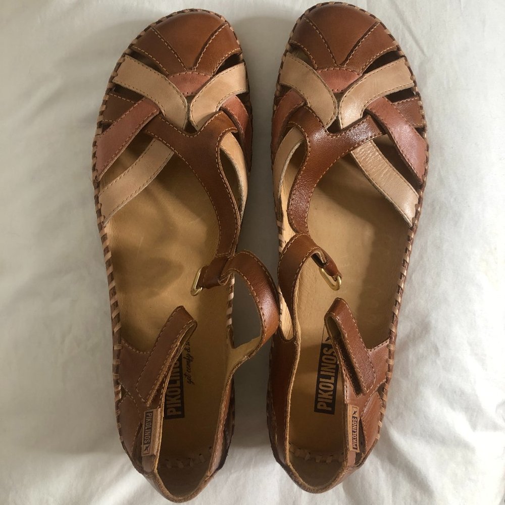 PIKOLINOS SHOES SIZE 9 TAN AND BROWN SMALL WEDGE